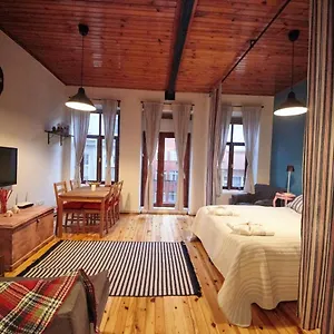 Studio At The Heart Of Taksim Daire
