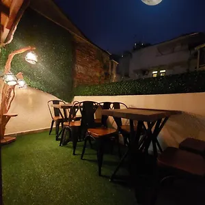 Moon Hostal